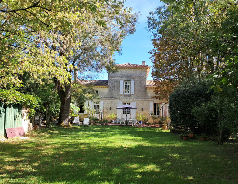 French property for sale in Plassac, Gironde - €422,940 - photo 8