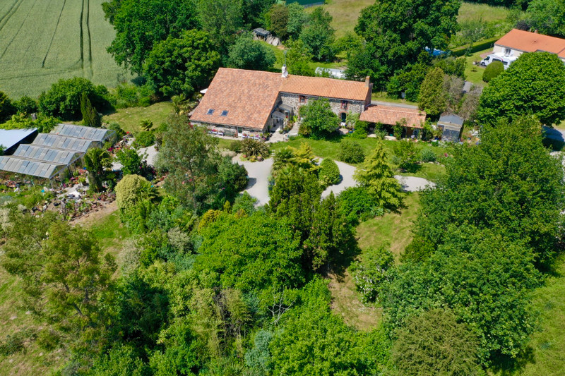 French property for sale in Aubigny-Les Clouzeaux, Vendée - €579,000 - photo 4