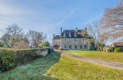 GLORIOUS 12TH-CENTURY CHÂTEAU WITH SEPARATE GUEST APARTMENT + TWO GÎTES + ORANGERY + STABLES + TWO-STOREY BARN + OUTBUILDINGS + GORGEOUS ESTATE OF 6 ACRES (2.5 HECTARES): magnificent property ideal for a wonderful family home, a superb boutique hotel, a chic Bed and Breakfast business or a wedding and events venue. In perfect condition, ready to move into and you can welcome gîte and B&B guests straight away!