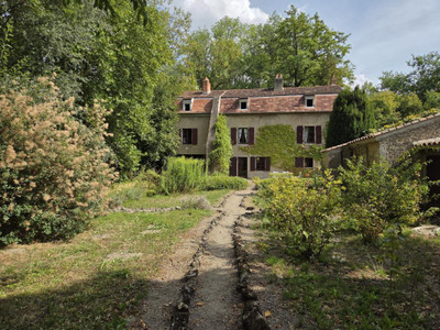 French property for sale in Monteignet-sur-l'Andelot, Allier - €360,000 - photo 9