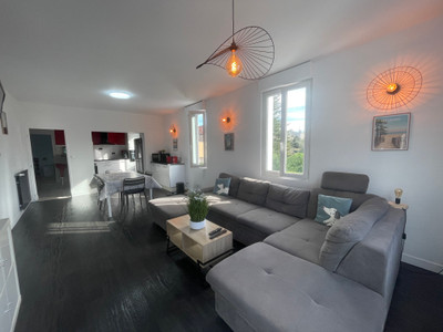 French property for sale in Montguyon, Charente-Maritime - €399,000 - photo 1