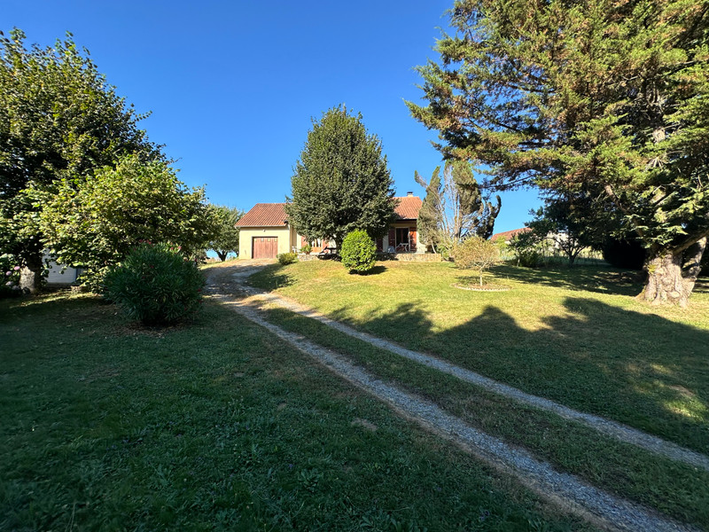 Maison à vendre à Lanouaille, Dordogne - 159.900 € - photo 1