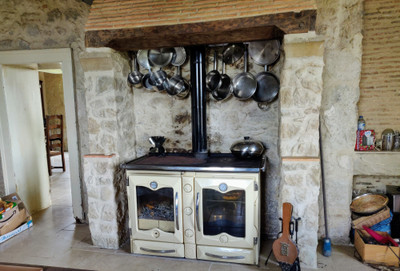 French property for sale in Monbahus, Lot-et-Garonne - €290,000 - photo 8