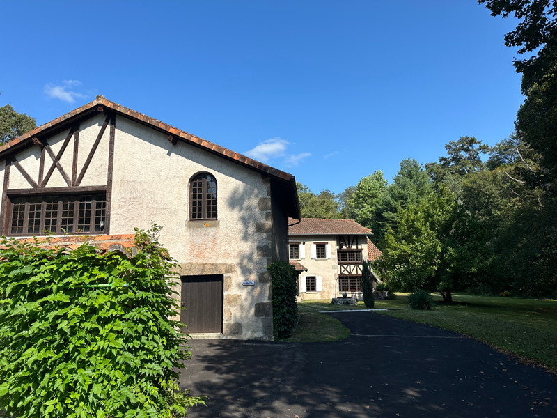 French property for sale in Nontron, Dordogne - €530,000 - photo 1