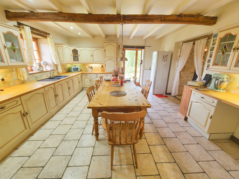 French property for sale in Genouillé, Vienne - €574,999 - photo 2