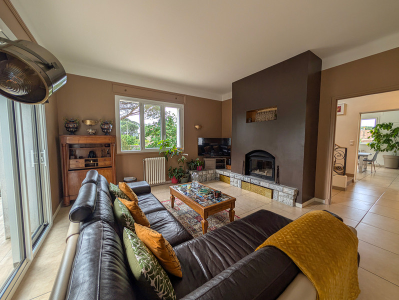 French property for sale in Carcassonne, Aude - €450,000 - photo 2