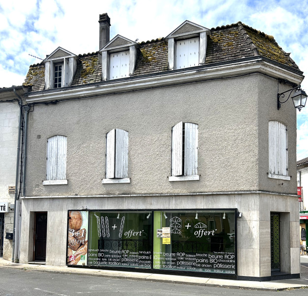 Immeuble à vendre à Saint-Astier, Dordogne - 183.600 € - photo 1
