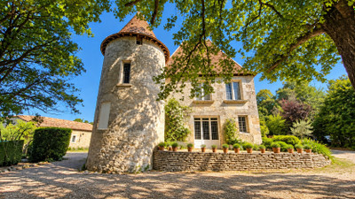 French property for sale in Savignac-de-l'Isle, Gironde - €477,000 - photo 9