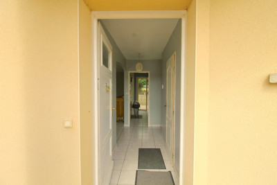 French property for sale in Saint-Pompain, Deux-Sèvres - €220,000 - photo 2