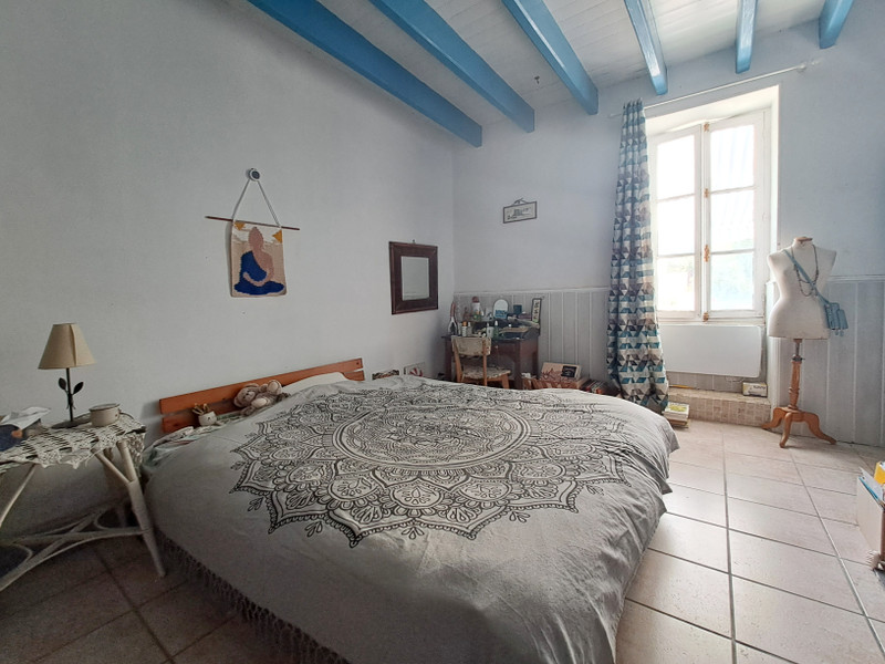 French property for sale in Romazières, Charente-Maritime - €130,000 - photo 5