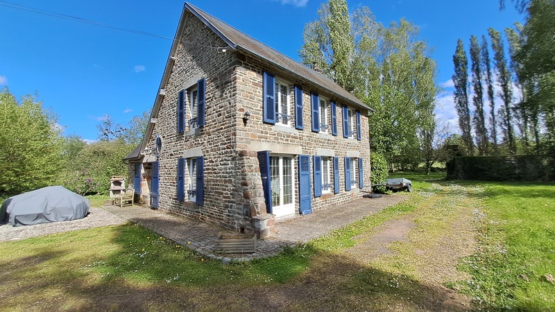 French property for sale in Caligny, Orne - €299,000 - photo 3