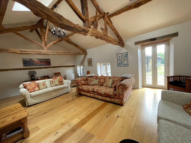 French property for sale in Seissan, Gers - €320,000 - photo 2