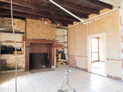 French property for sale in Pressignac, Charente - €77,000 - photo 5
