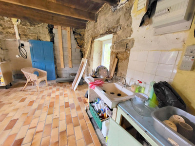 French property for sale in Baud, Morbihan - €95,000 - photo 3