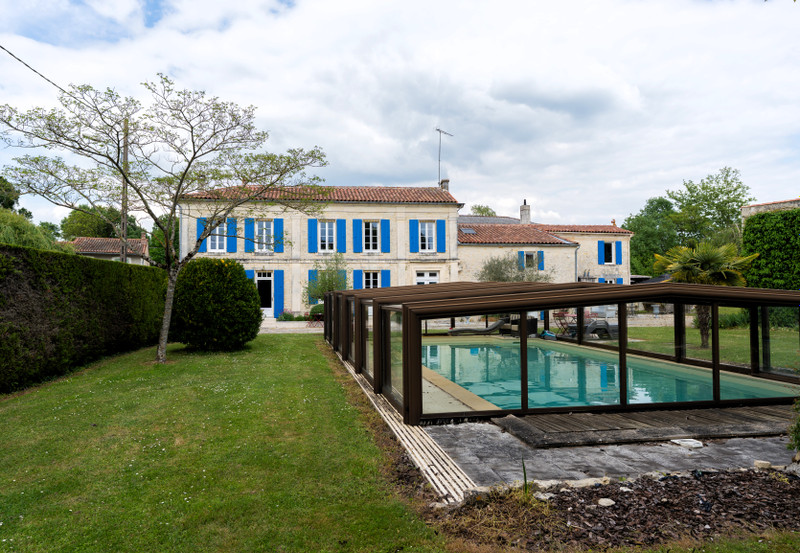 French property for sale in Vouhé, Charente-Maritime - €687,750 - photo 8