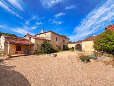 French property for sale in Mareuil en Périgord, Dordogne - €367,500 - photo 1