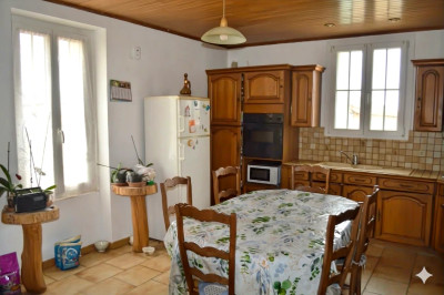 French property for sale in Beaugas, Lot-et-Garonne - €386,900 - photo 7