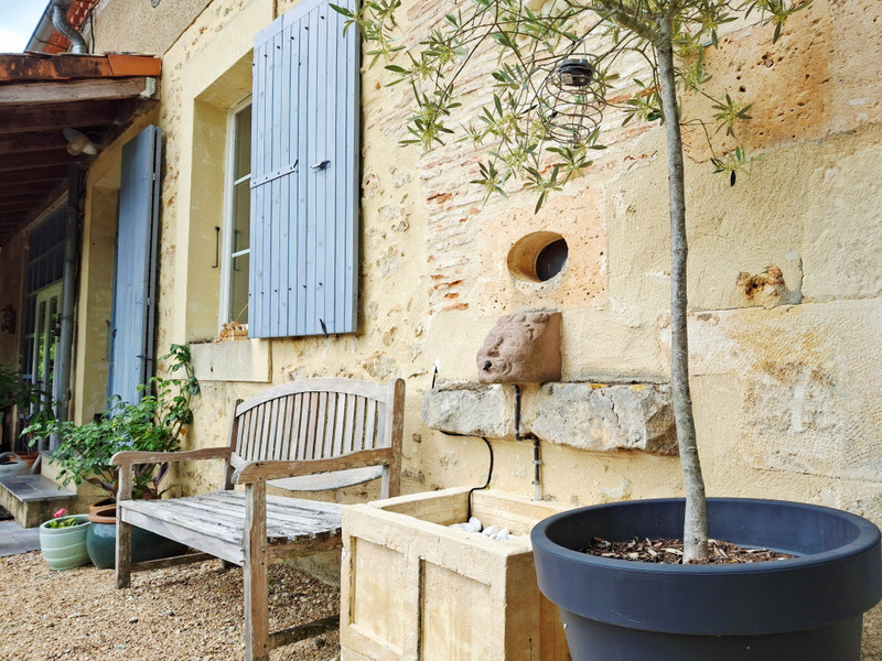French property for sale in Montbron, Charente - €530,000 - photo 6