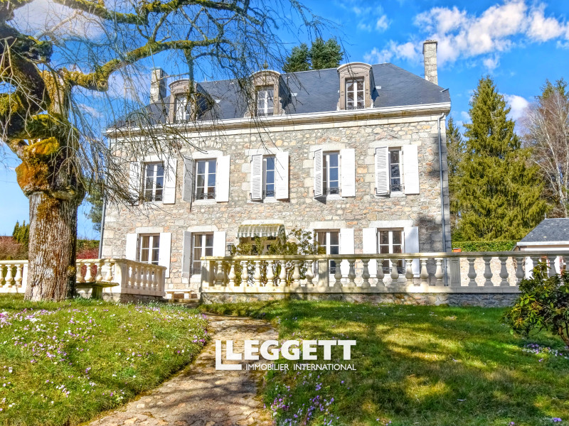 Château 15 pièce(s), USSEL