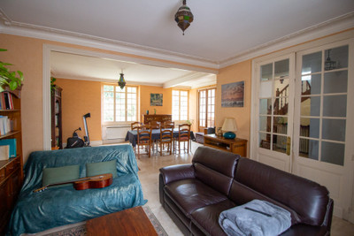 French property for sale in Descartes, Indre-et-Loire - €220,480 - photo 1