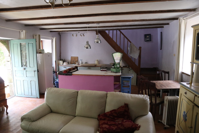 French property for sale in Bourbriac, Côtes-d'Armor - &#8364;93,500 - photo 3