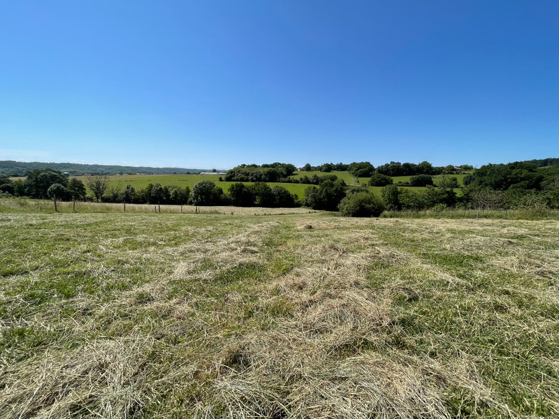 French property for sale in Aux-Aussat, Gers - €32,000 - photo 2