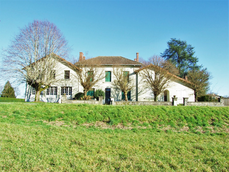 House in SaintMathieu HauteVienne SOLD BY LEGGETT ! Great