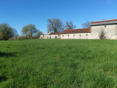 French property for sale in Availles-Limouzine, Vienne - €77,000 - photo 2