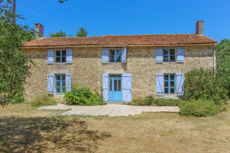 French property for sale in Chalandray, Vienne - €114,000 - photo 0