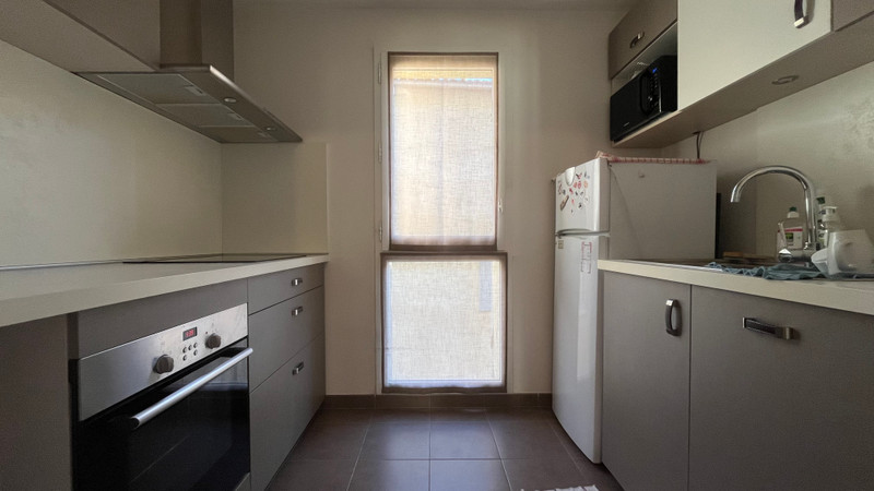 French property for sale in Avignon, Vaucluse - €320,000 - photo 2