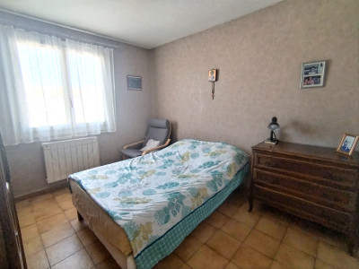 French property for sale in La Garde, Var - €425,500 - photo 10