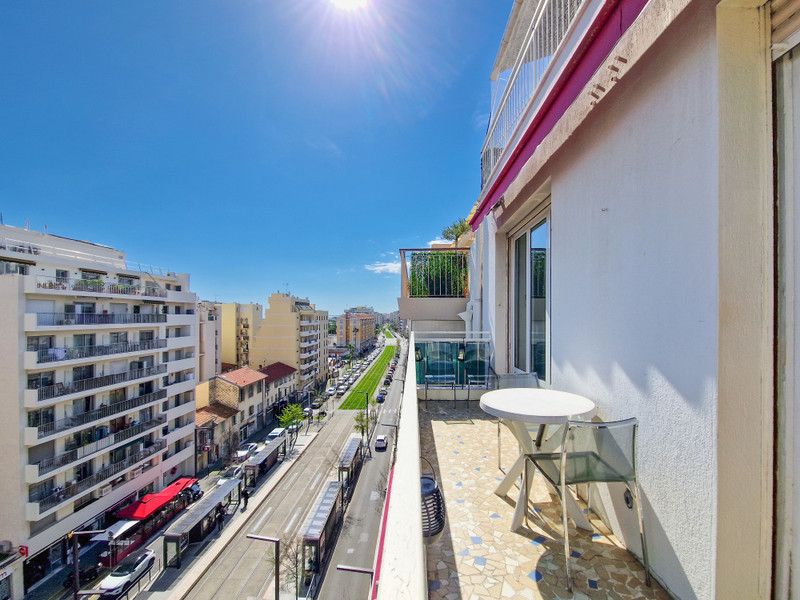 French property for sale in Nice, Alpes-Maritimes - €399,000 - photo 3