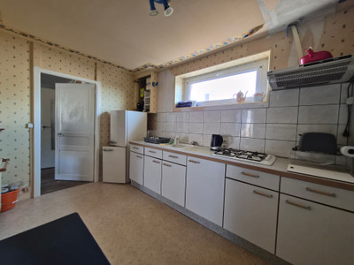 French property for sale in Fougerolles-du-Plessis, Mayenne - €46,600 - photo 1