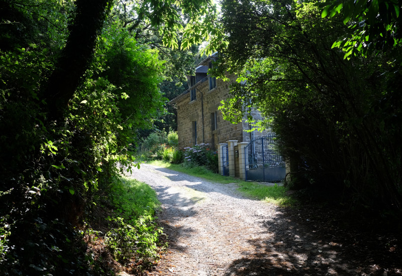 French property for sale in Plounévez-Moëdec, Côtes-d'Armor - €167,000 - photo 6