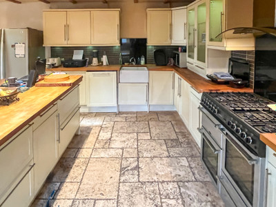 French property for sale in Villefagnan, Charente - €152,600 - photo 3