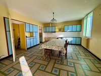 Maison à vendre à Gémozac, Charente-Maritime - 241.999 € - photo 3