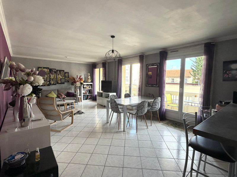 French property for sale in Livry-Gargan, Seine-Saint-Denis - €225,000 - photo 14