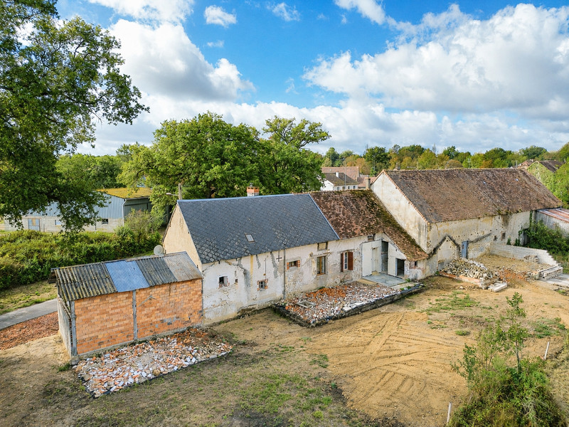 French property for sale in Tilly, Indre - €66,600 - photo 1