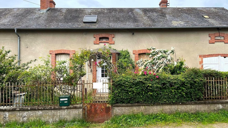 French property for sale in Mont-et-Marré, Nièvre - €70,000 - photo 0