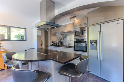 French property for sale in Vaujany, Isère - €800,000 - photo 4