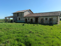 Propriété à vendre à Availles-Limouzine, Vienne - 77 000 € - photo n°2