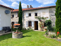 Maison à vendre à Cellefrouin, Charente - 342.600 € - photo 3
