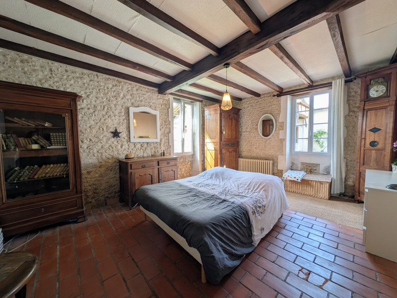 French property for sale in Condéon, Charente - €485,000 - photo 6