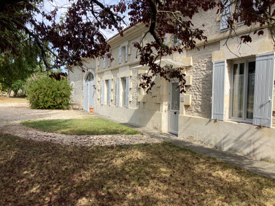 Maison à vendre à Messac, Charente-Maritime, Poitou-Charentes, avec Leggett Immobilier