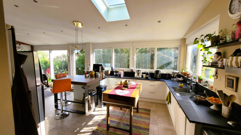 French property for sale in Avignon, Vaucluse - €409,000 - photo 2