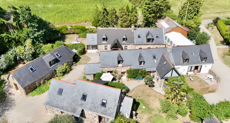 French property for sale in Plestin-les-Grèves, Côtes-d'Armor - €760,000 - photo 2
