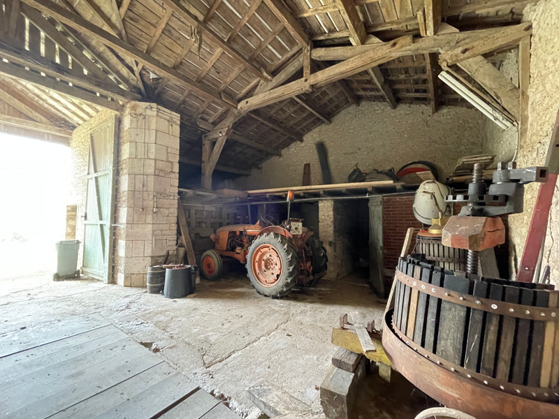 French property for sale in Rouillac, Charente - €267,500 - photo 4