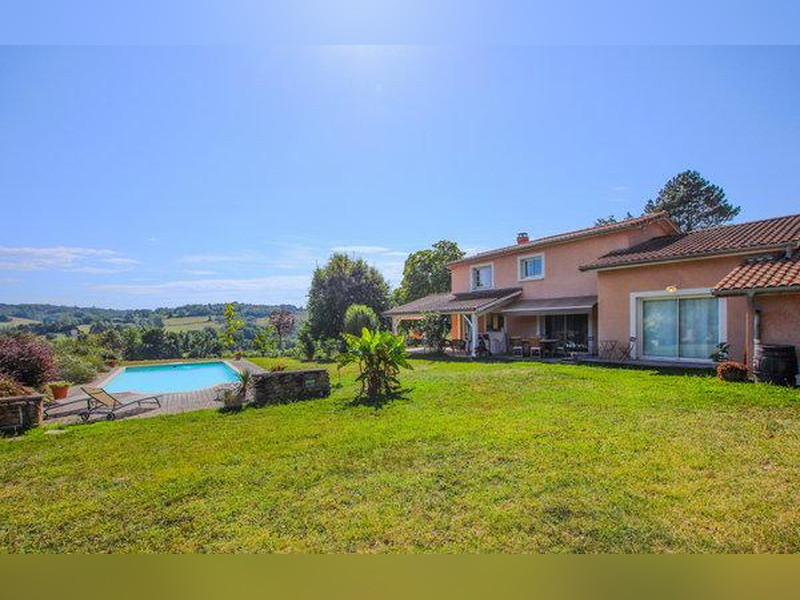 French property for sale in Montseveroux, Isère - €630,000 - photo 1
