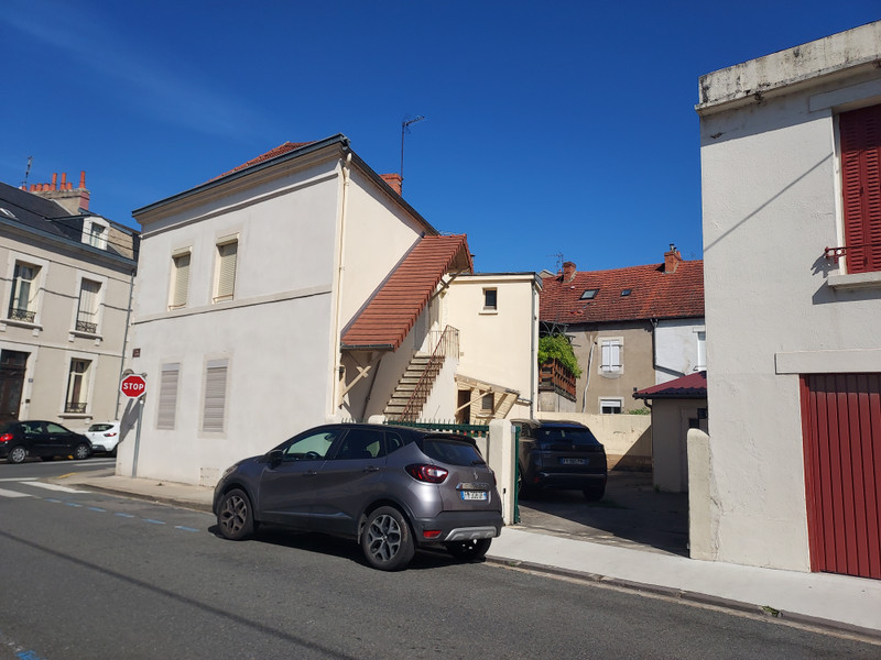 French property for sale in Montluçon, Allier - &#8364;88,000 - photo 10