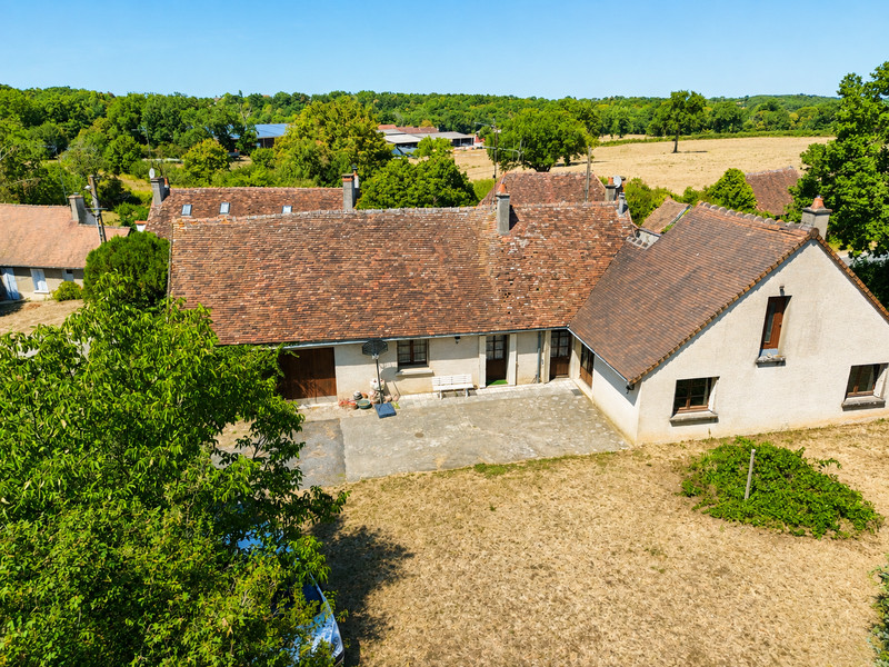 French property for sale in La Trimouille, Vienne - €65,000 - photo 0